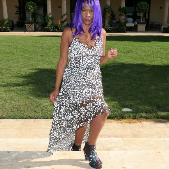 Yu Lin Xuan BnW Floral Lace High Low Dress size L - Picture 7 of 15